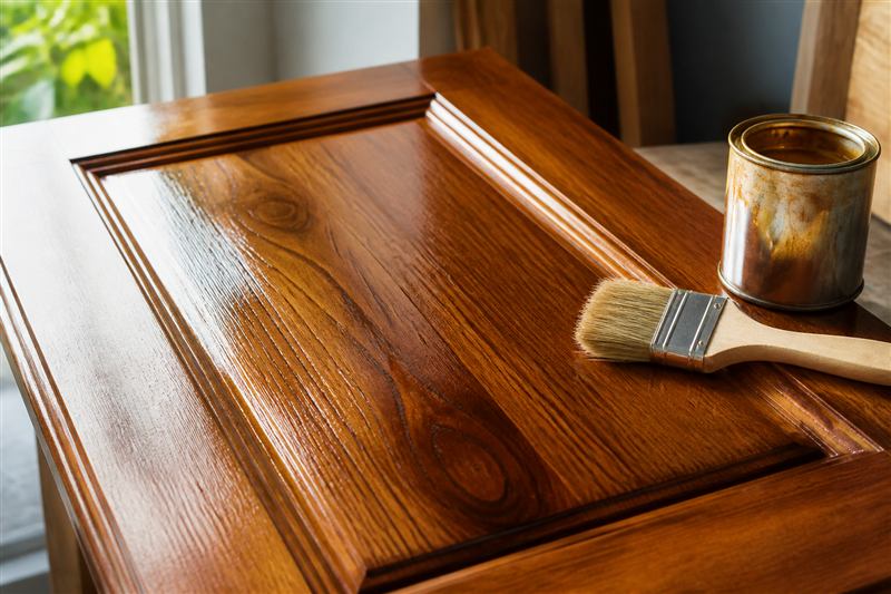 Wood finish varnish and stains for doors and furniture